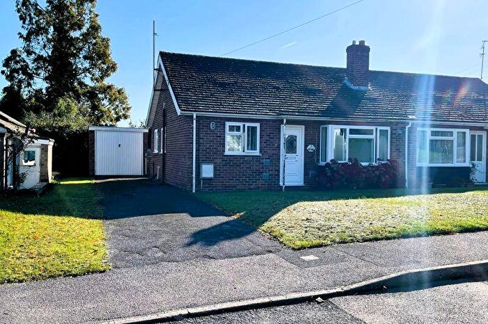 2 Bedroom Semi-Detached Bungalow For Sale In Jubilee Close, Steeple Aston - Ref: Rc/Rh, OX25