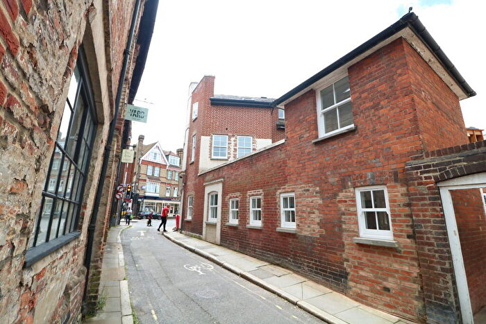 1 Bedroom Apartment To Rent In North Street, Dorking, RH4
