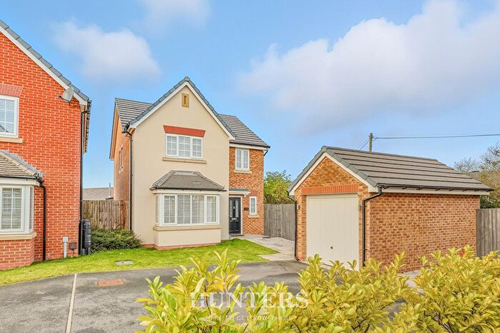 4 Bedroom Detached House For Sale In Blencathra Close, Middleton, Manchester, M24