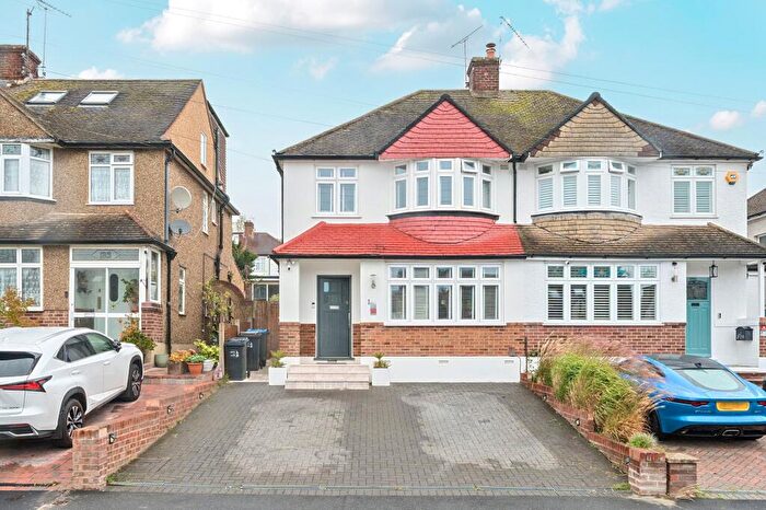 3 Bedroom Semi-Detached House For Sale In St. Andrews Road, Coulsdon, CR5