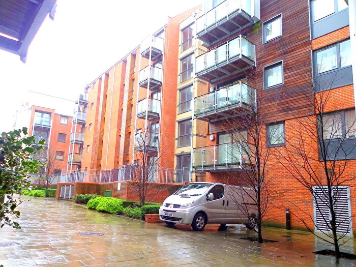 1 Bedroom Flat To Rent In High Street, Southamptoon, SO14
