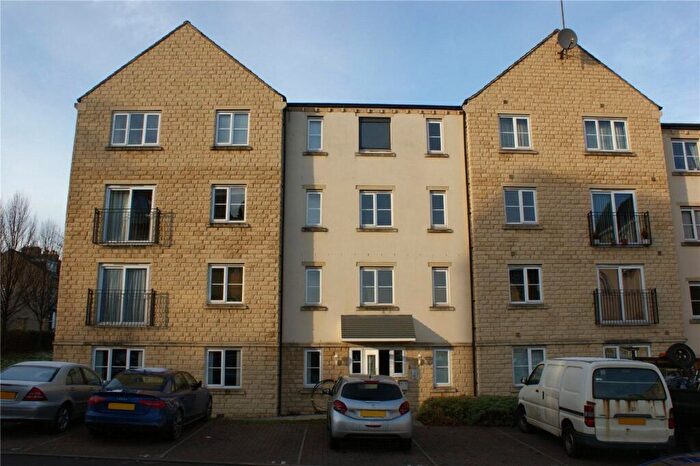 2 Bedroom Apartment For Sale In Merchants Court, Bingley, BD16