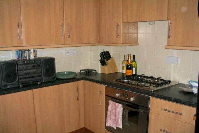 1 Bedroom Flat To Rent In Albion Street, Exmouth, EX8