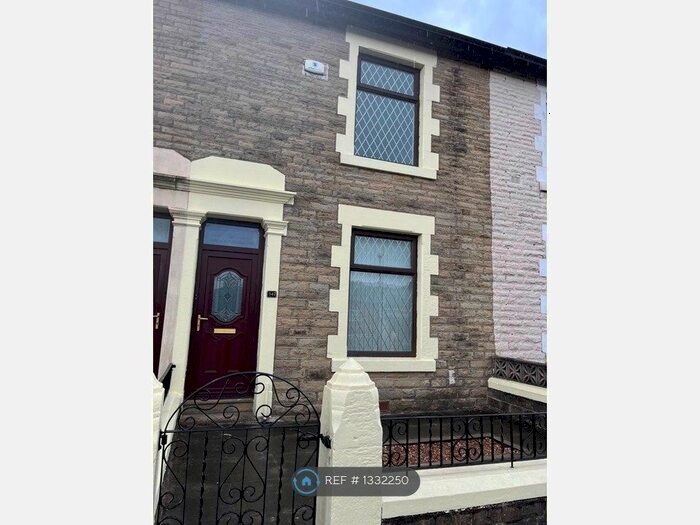 3 Bedroom Terraced House To Rent In Blackburn Road, Darwen, BB3