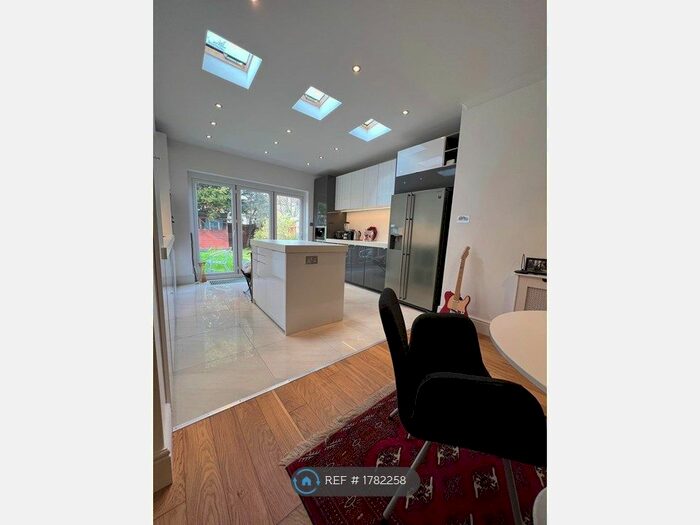 3 Bedroom Terraced House To Rent In Killearn Road, London, SE6