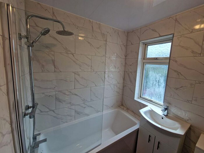 3 Bedroom Terraced House To Rent In Springwell Avenue, Newcastle Upon Tyne, NE6