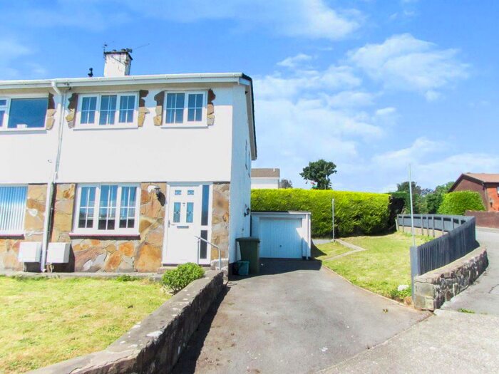3 Bedroom Property To Rent In Hawthorn Park, Brynna, Pontyclun, CF72