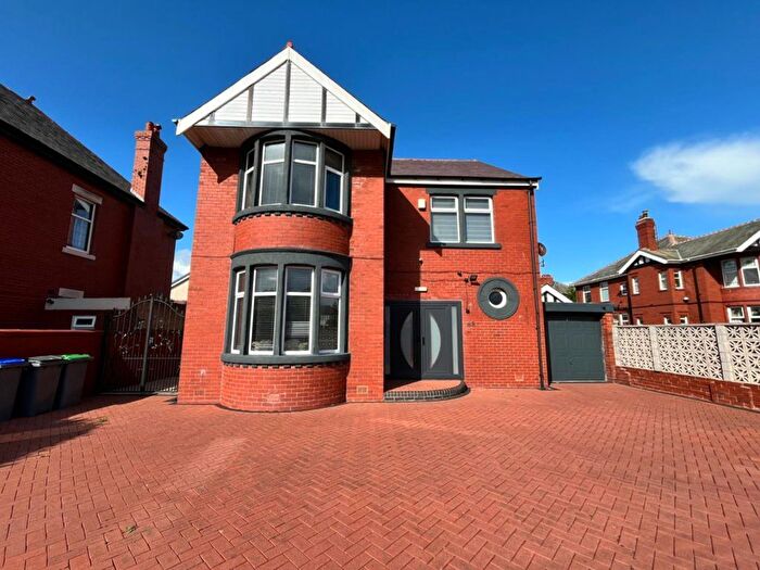 5 Bedroom Detached House To Rent In Warbreck Hill Road, Blackpool, Lancashire, FY2