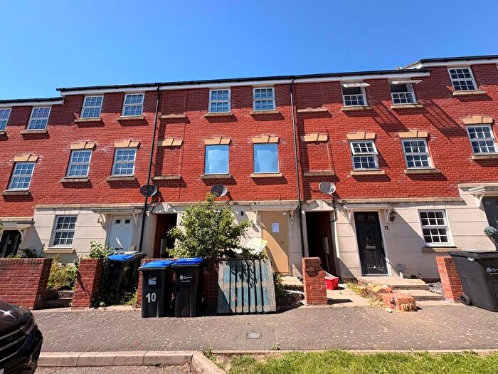 3 Bedroom Terraced House For Sale In Ickworth Close, Daventry, Northamptonshire, NN11
