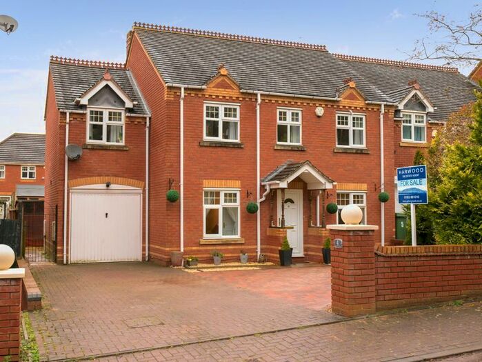 Houses for sale & to rent in TF2 7QJ, Granville Road, Muxton Telford