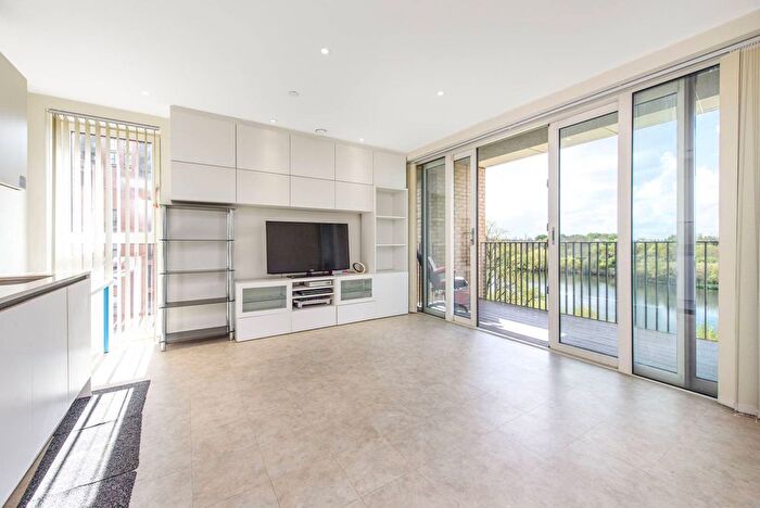 2 Bedroom Flat To Rent In Hawfinch House, Colindale, London, NW9