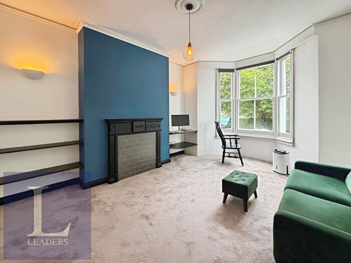 2 Bedroom Flat To Rent In Clifton Terrace, BN1