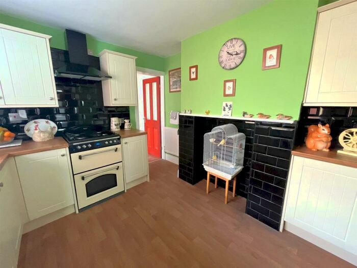 3 Bedroom House For Sale In New Road, Hornsea, HU18