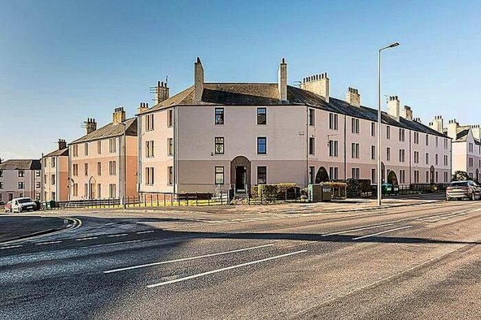 2 Bedroom Flat To Rent In Clepington Road, Dundee DD3