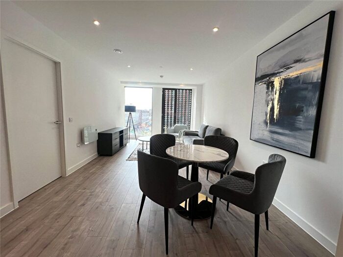 1 Bedroom Flat To Rent In Victoria House, Great Ancoats Street, Manchester, M4