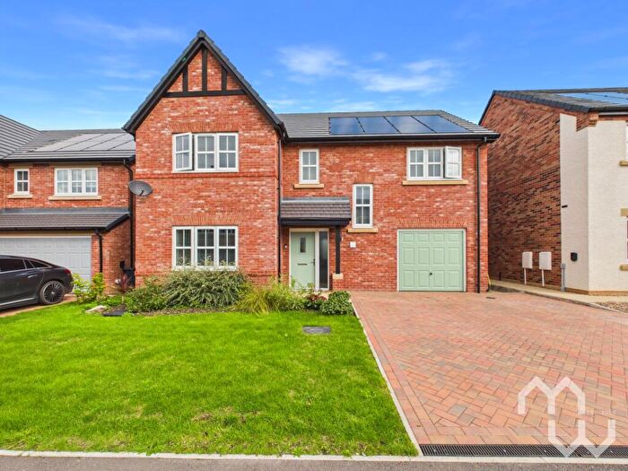4 Bedroom Detached House For Sale In Reynard Close, Longton, PR4