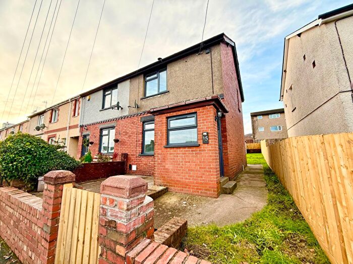 2 Bedroom End Terrace House To Rent In East View, Pontypool, NP4