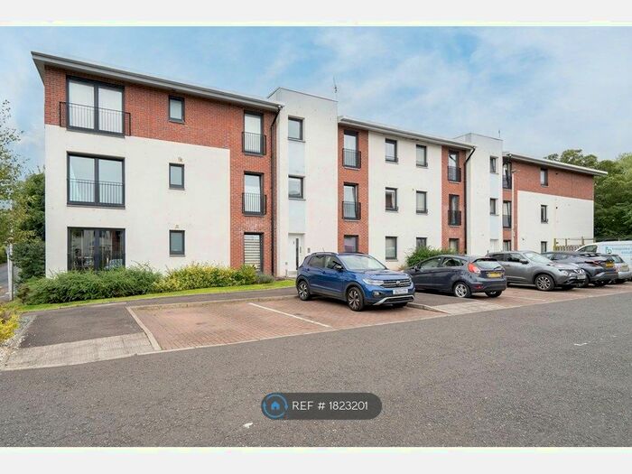 2 Bedroom Flat To Rent In New Mart Gardens, Edinburgh, EH14