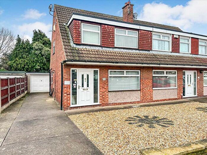 3 Bedroom Semi-Detached House For Sale In Churchill Drive, Nottingham, NG11