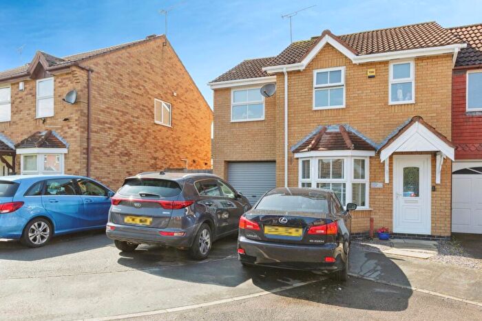 3 Bedroom Town House For Sale In Martin Drive, Syston, Leicester, Leicestershire, LE7