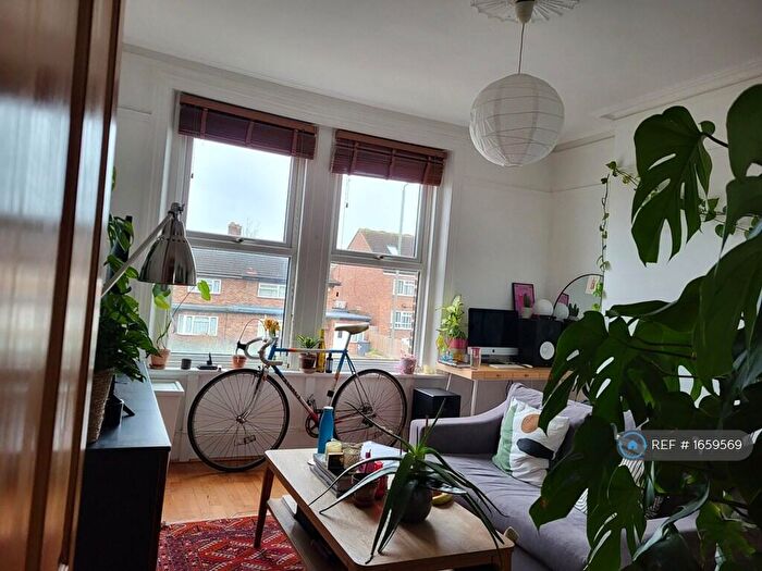 1 Bedroom Flat To Rent In Anerley, London, SE20