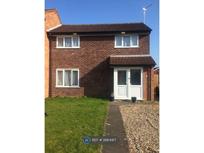 3 Bedroom Terraced House To Rent In Chestnut Avenue, Spixworth, Norwich, NR10