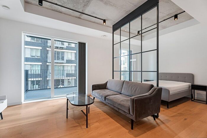 Property For Sale In Goodluck Hope Walk, Poplar, E14