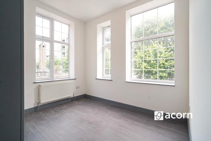 1 Bedroom Flat To Rent In New Studios & One Bedroom Apartments, SE5