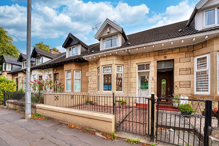 2 Bedroom Terraced House For Sale In Dumbarton Road, Scotstoun, Glasgow, G14