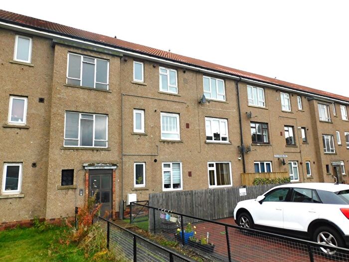 2 Bedroom Flat To Rent In Ballindean Road, Dundee, DD4