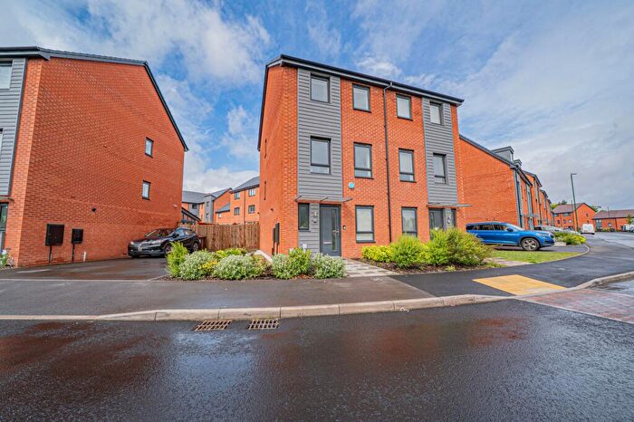 3 Bedroom Semi-Detached House For Sale In Light Hall Lane, Shirley, B90