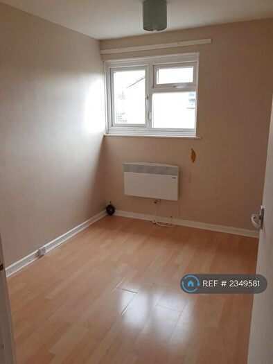3 Bedroom Terraced House To Rent In Bettman Close, Coventry, CV3
