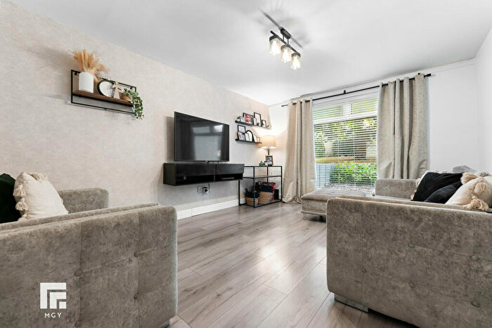3 Bedroom End Of Terrace House For Sale In Glan Ely Close, Cardiff, CF5