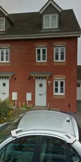 4 Bedroom Semi-Detached House To Rent In Melia Drive, Wednesbury, WS10