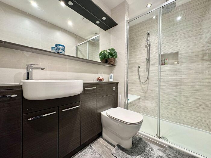 1 Bedroom End Of Terrace House For Sale In Blenheim Place, Stenhousemuir, Larbert, FK5