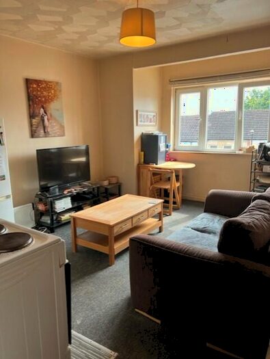 1 Bedroom Apartment To Rent In Broadlands Road, Southampton, Hampshire, SO17