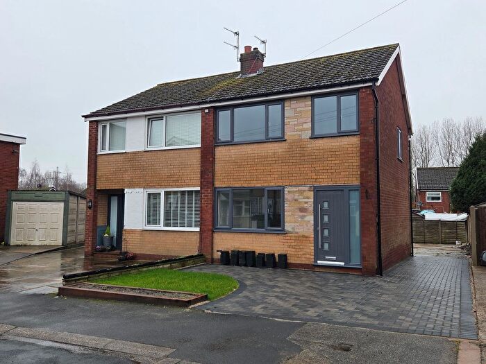 3 Bedroom Semi-Detached House To Rent In Langholm Close, Leyland, PR25