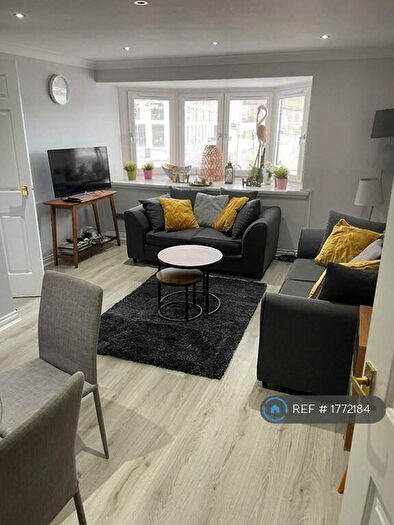 2 Bedroom Flat To Rent In Lancefield Quay, Glasgow, G3