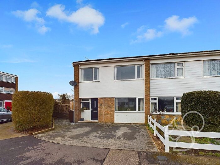 3 Bedroom Semi-Detached House For Sale In Crestlands, Alresford, Colchester, CO7