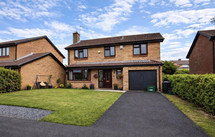 4 Bedroom Detached House For Sale In Dorcas Avenue, Bristol, BS34