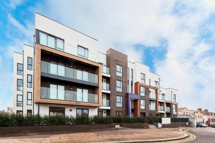 1 Bedroom Flat To Rent In South Point, Sutton Road, Southend-On-Sea, SS2