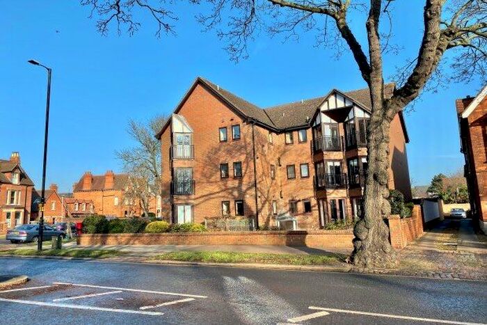 2 Bedroom Flat To Rent In The Embankment, Bedford, MK40