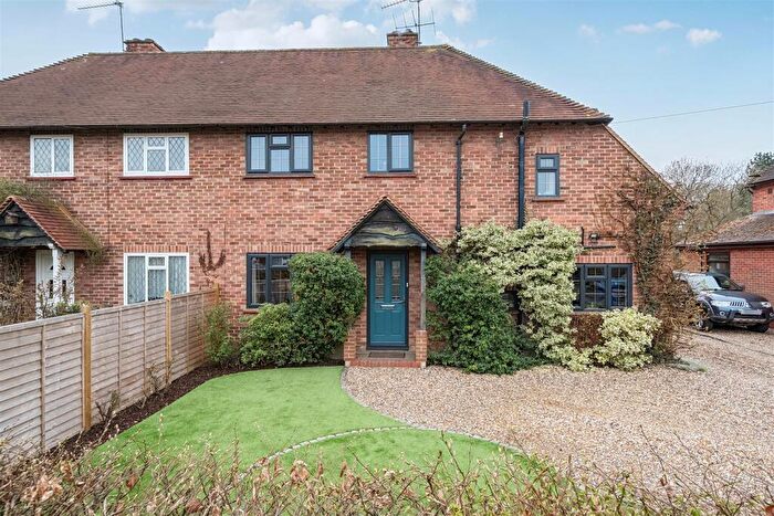 4 Bedroom Semi-Detached House For Sale In Downfield Road, Waltham St. Lawrence, Reading, Berkshire, RG10