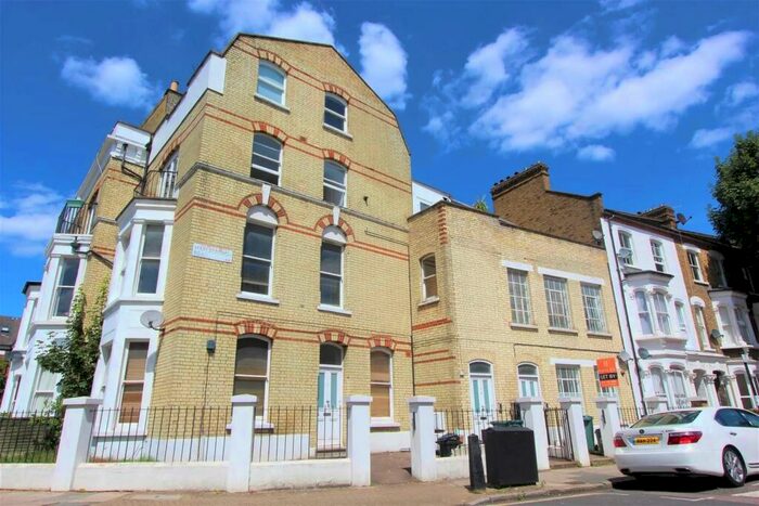 2 Bedroom Apartment To Rent In Marlborough Road, Archway, N19