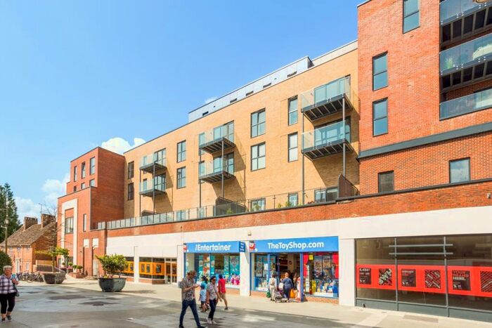 Flat To Rent In Worthing Road Horsham, RH12