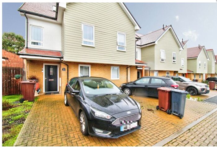 3 Bedroom End Terrace House To Rent In Rodwell Place, Dagenham, RM10