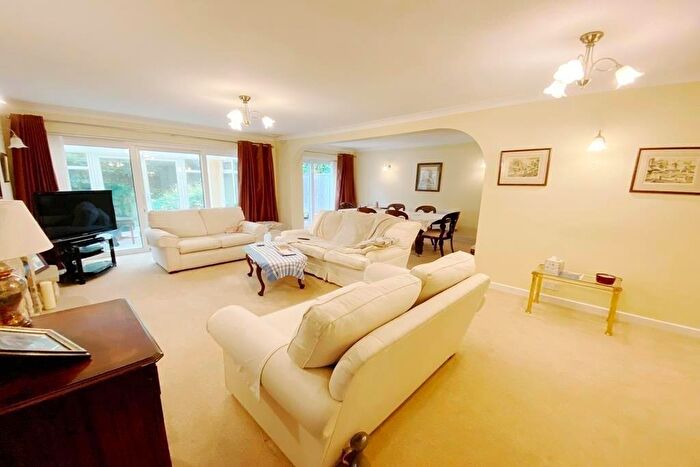 2 Bedroom Bungalow For Sale In Glenwood Close, West Moors, Ferndown, Dorset, BH22