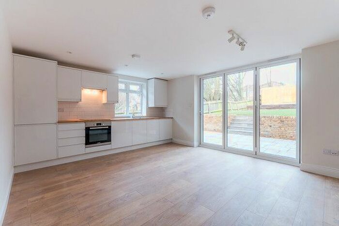 2 Bedroom Maisonette To Rent In Sunnyhill Road, Streatham, SW16