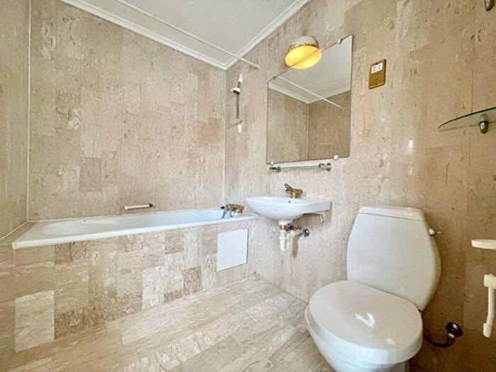 4 Bedroom House To Rent In Queen Of Denmark Court, SE16