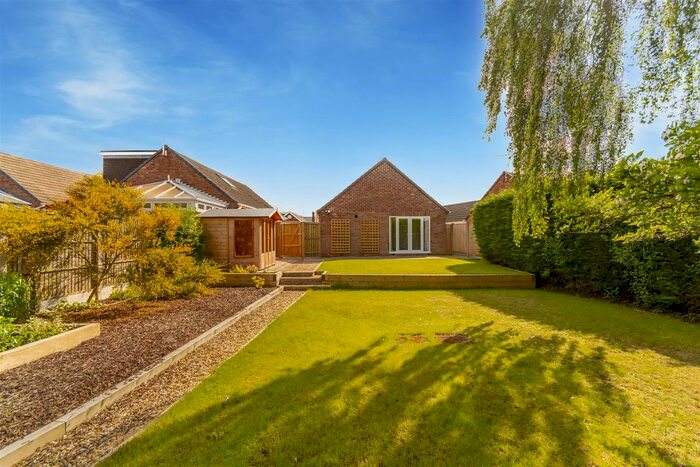 3 Bedroom Detached Bungalow To Rent In Bretton Road, Ravenshead, Nottingham, NG15